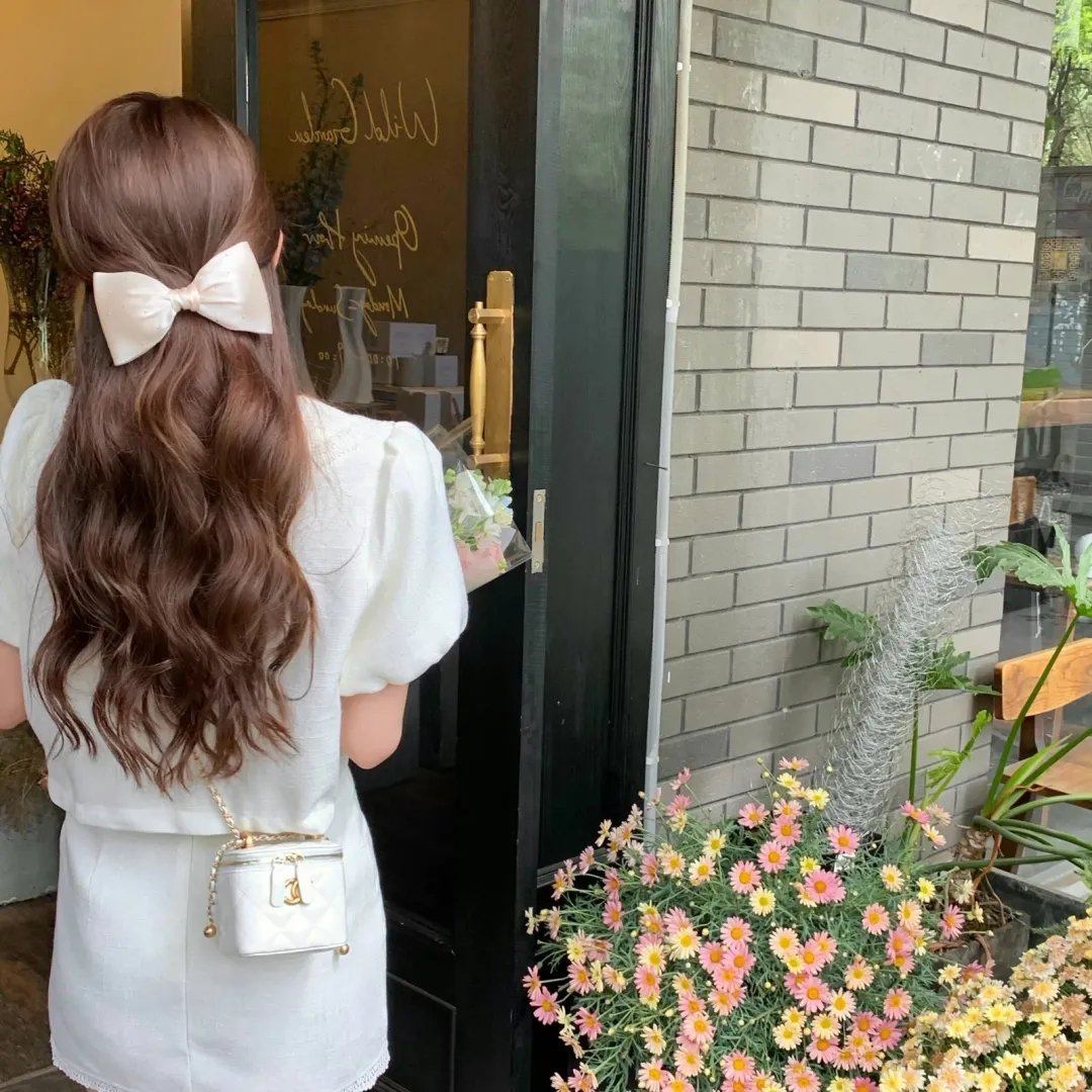 莫茜